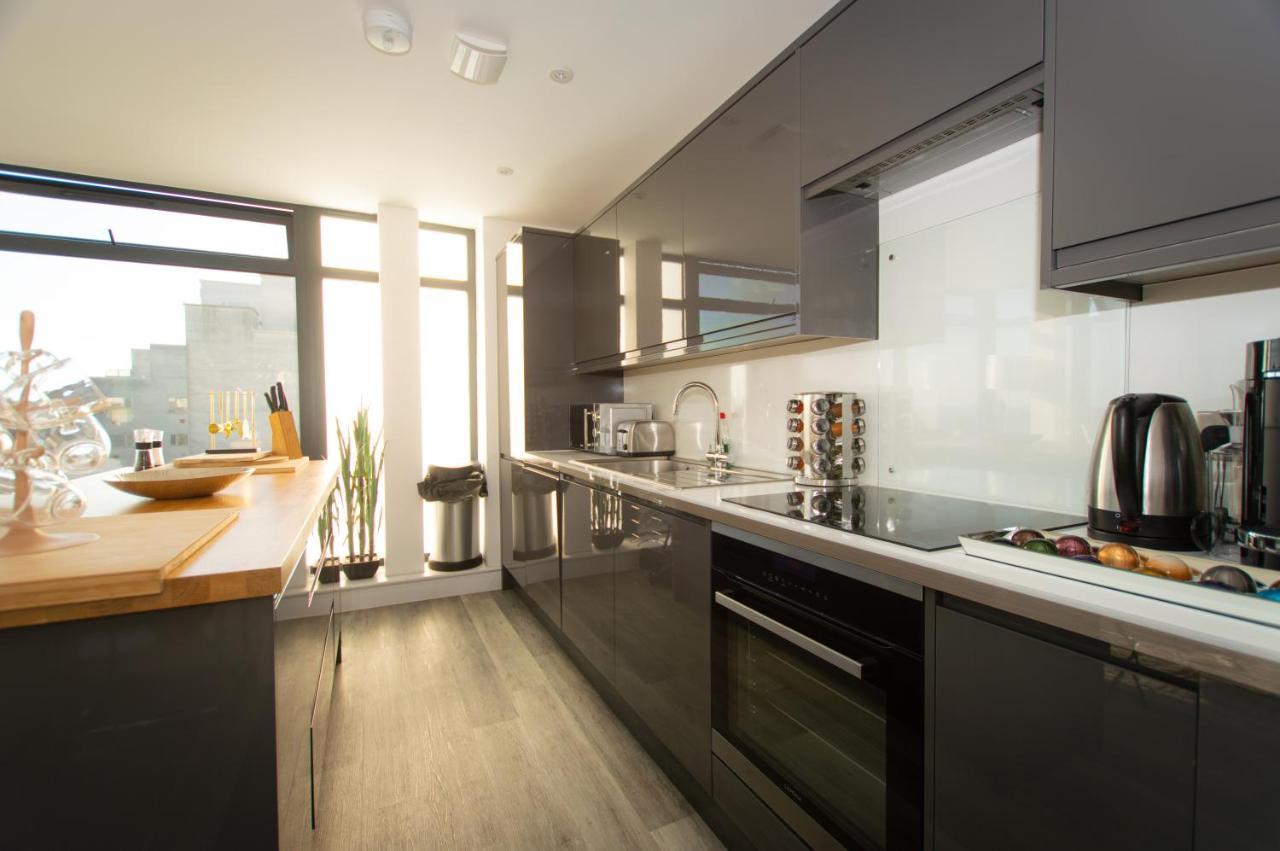* Panoramic Penthouse With Sea & City Views Bournemouth Bagian luar foto