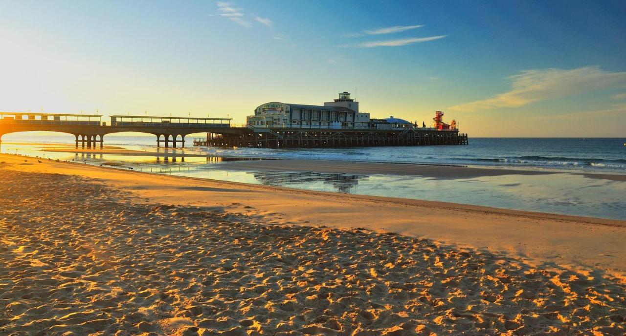 * Panoramic Penthouse With Sea & City Views Bournemouth Bagian luar foto
